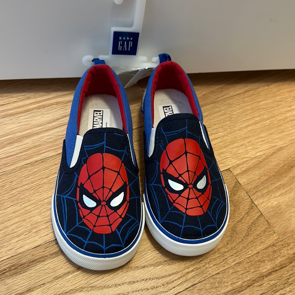 NWT Gap Kids Spider-Man slip on sneakers size 10
